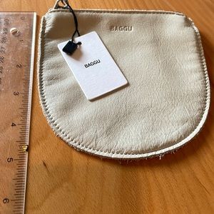 Baggu zipper pouch leather.
